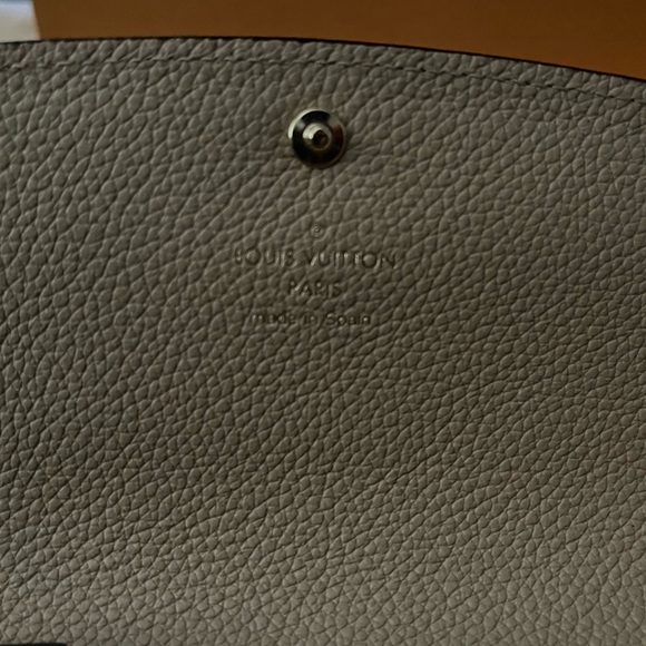 Emilie Wallet - Monogram Empreinte Leather
Black - Picture 9 of 15